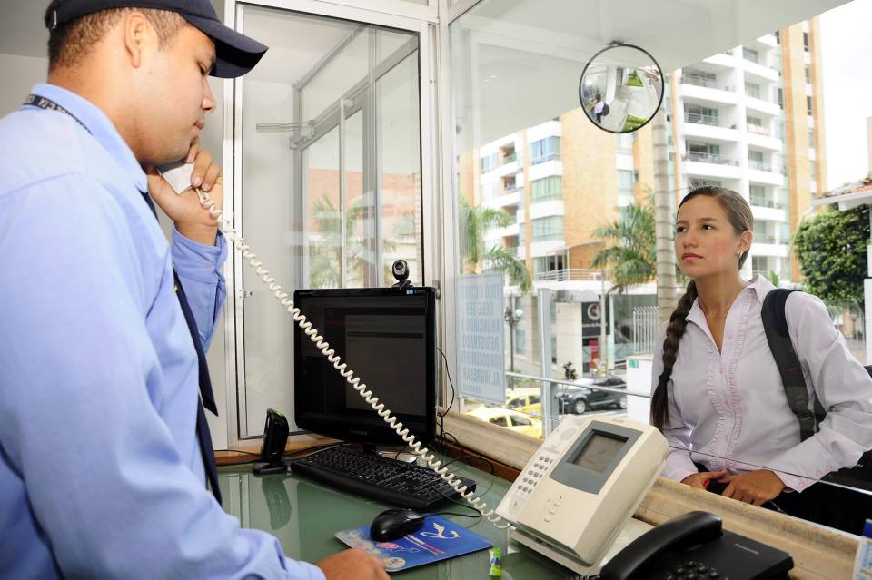 Consideraciones Laborales para el caso de los Trabajadores que laboran como porteros o guardianes de un edificio